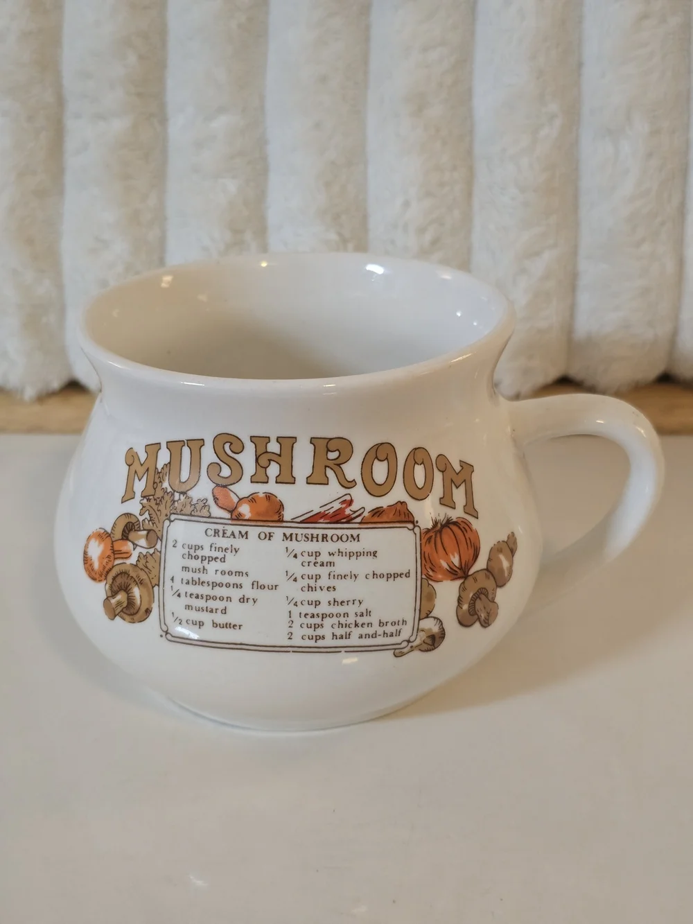 Vintage Retro 1970s Liling China Cream of Mushroom Soup Recipe Mug Bowl